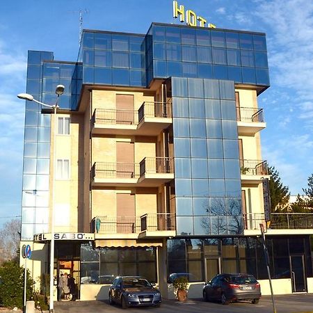 Hotel Sabo' Кастел Маджоре Екстериор снимка