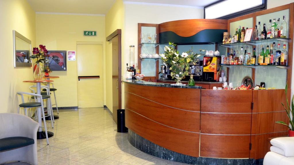 Hotel Sabo' Кастел Маджоре Екстериор снимка